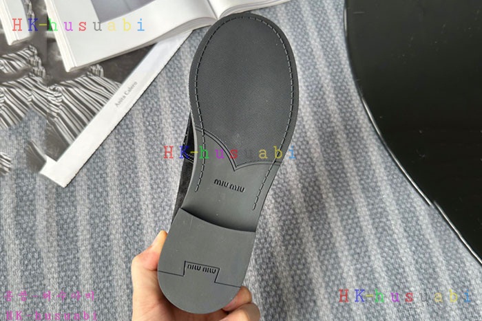 NEW 미우미우 신발 신상 M 699427