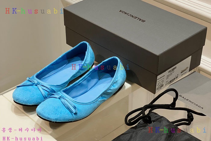 NEW 발렌시아가 신발 신상 B 958244