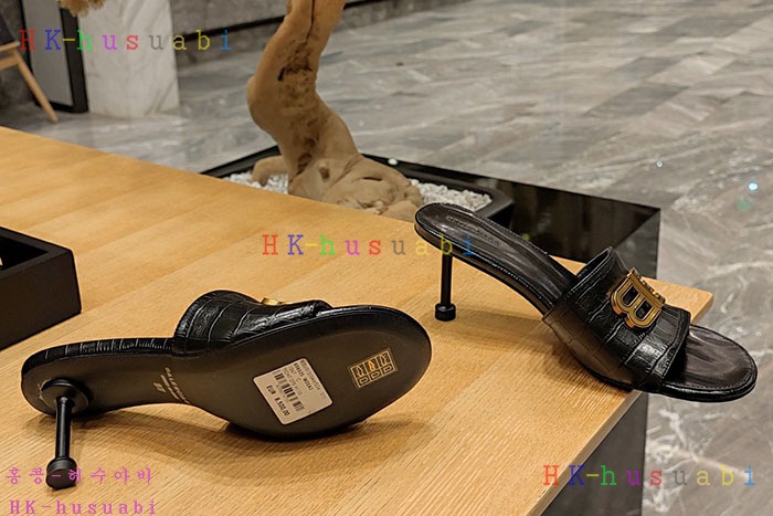 NEW 발렌시아가 신발 신상 B 958251