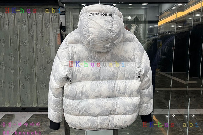 NEW 몽클레어 패딩 신상 M 358810