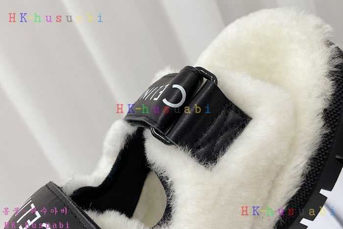 NEW 셀린느 샌들 신상 C 5528771