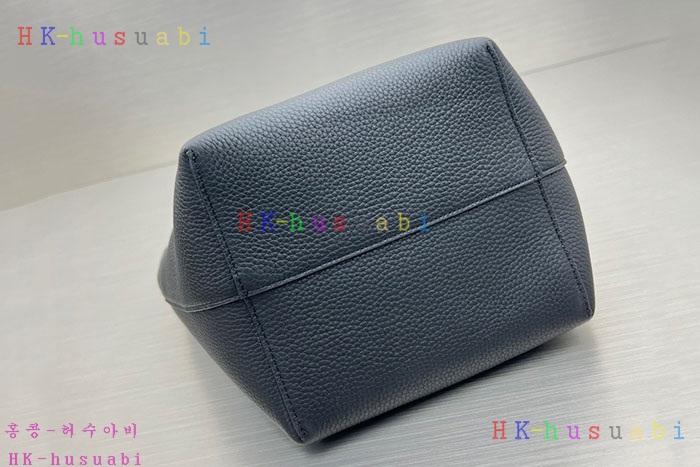 ★미러급★더로우 미디엄 N/S 파크 토트백 레더 W1313L129BLPL