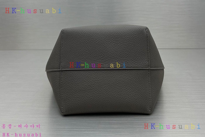 ★미러급★더로우 미디엄 N/S 파크 토트백 레더 W1313L129BLPL-2