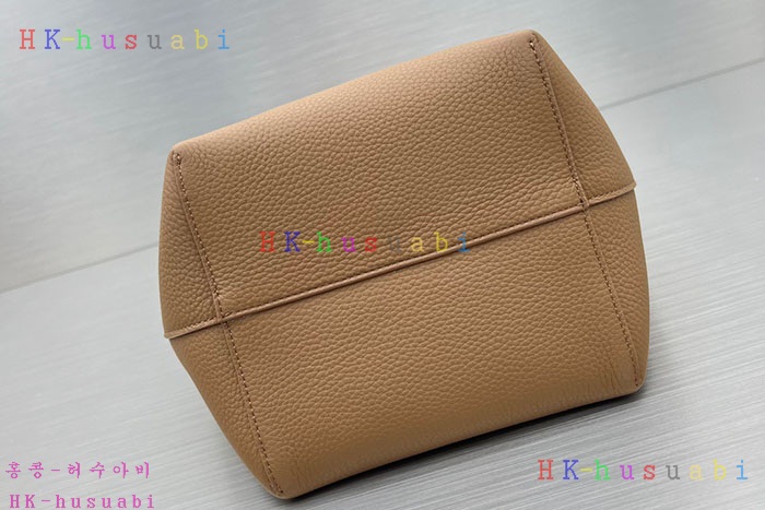 ★미러급★더로우 미디엄 N/S 파크 토트백 레더 W1313L129DTPL