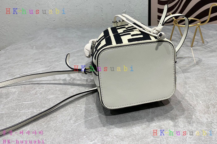 NEW 펜디 몬트레조 8BS010
