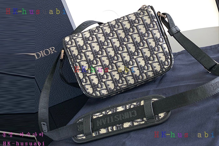 ★미러급★디올 DIOR 8 미니 메신저 백  2ESWS006