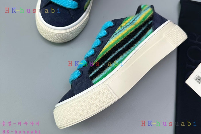 NEW 디올 신발 신상 DR 528229