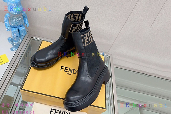 NEW 펜디 부츠 신상 FD 985252
