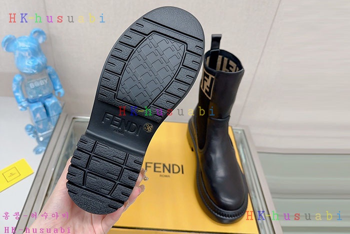 NEW 펜디 부츠 신상 FD 985252