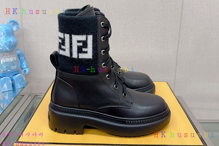 NEW 펜디 부츠 신상 FD 985255