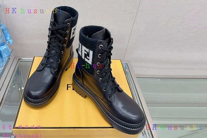 NEW 펜디 부츠 신상 FD 985255