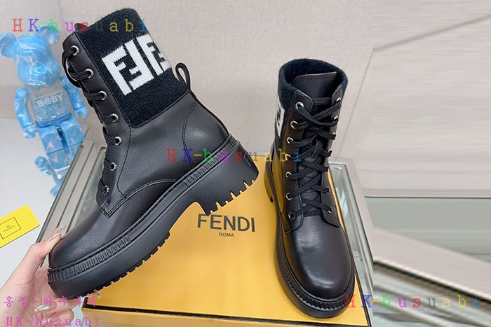NEW 펜디 부츠 신상 FD 985255
