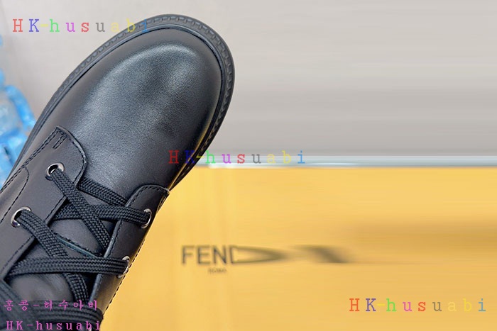 NEW 펜디 부츠 신상 FD 985255