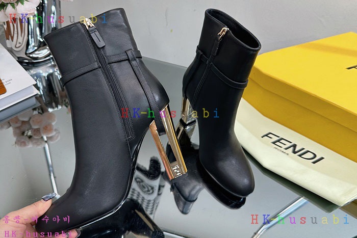 NEW 펜디 부츠 신상 FD 985304