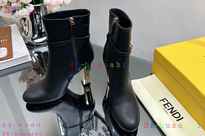 NEW 펜디 부츠 신상 FD 985304