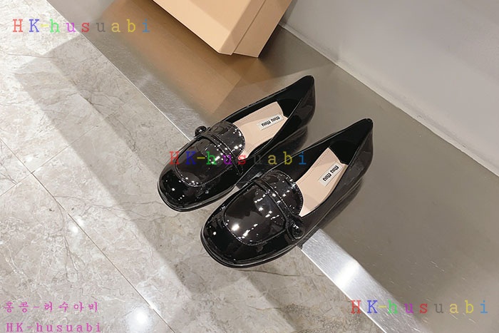 NEW 미우미우 신발 신상 M 668230