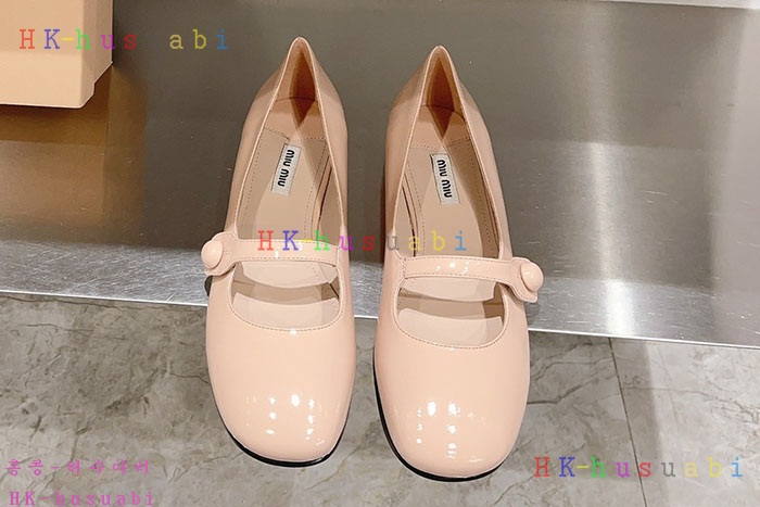 NEW 미우미우 신발 신상 M 668235