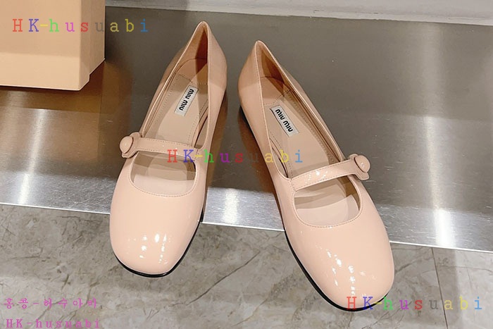NEW 미우미우 신발 신상 M 668235