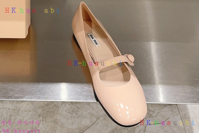 NEW 미우미우 신발 신상 M 668235