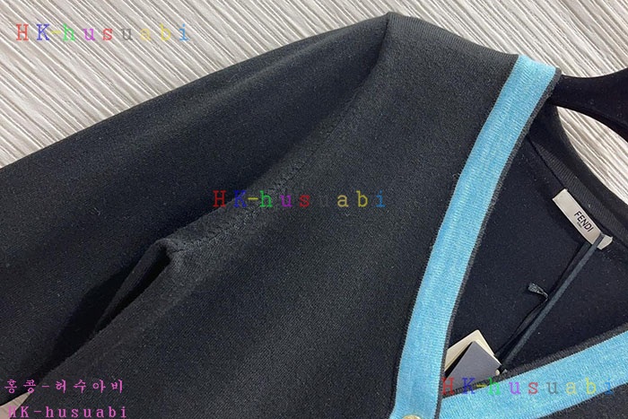 NEW 펜디 가디건 신상 FD 747115