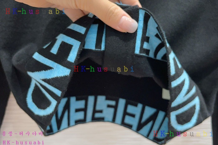 NEW 펜디 가디건 신상 FD 747115