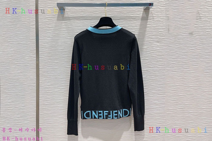 NEW 펜디 가디건 신상 FD 747115