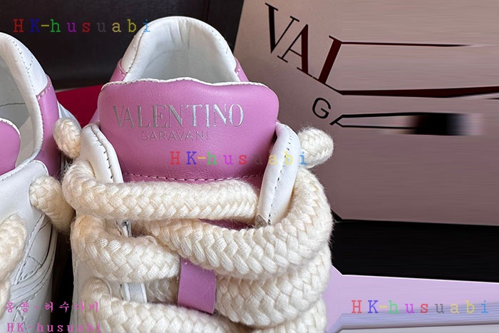 NEW 발렌티노 스니커즈 신상 V 573803