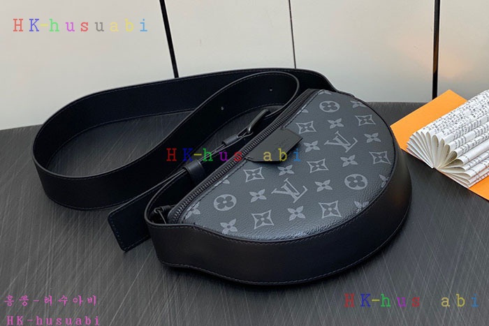 ★미러급★루이비통 LV 문 크로스바디백 M23835