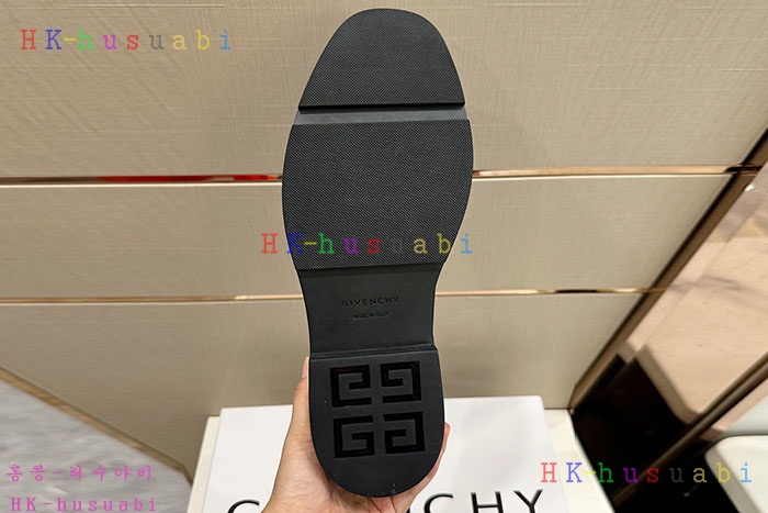 NEW 지방시 신발 신상 GV 875524