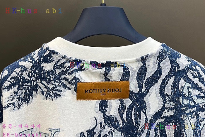 NEW 루이비통 반팔티 신상 LV 857734