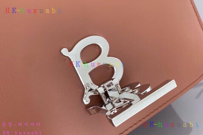 ★미러급★버버리 TB 스몰 숄더백 80514921