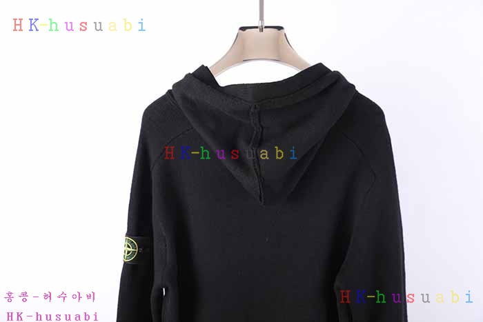 NEW 스톤 아일랜드 후드집업 신상 BB 885714