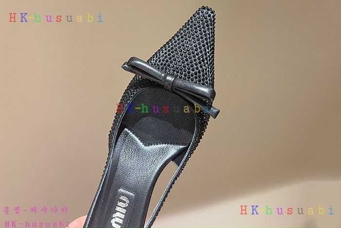 NEW 미우미우 신발 신상 MU 560109
