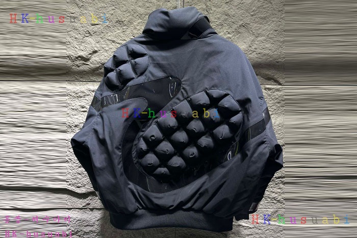 NEW 발렌시아가 패딩 신상 B 558248