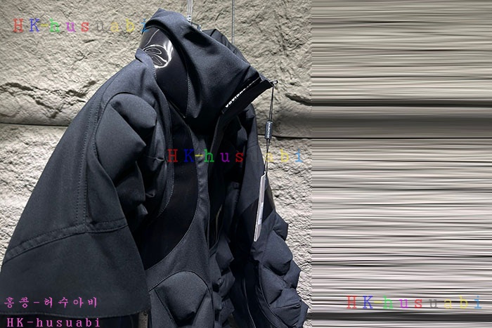 NEW 발렌시아가 패딩 신상 B 558248
