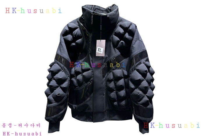 NEW 발렌시아가 패딩 신상 B 558248