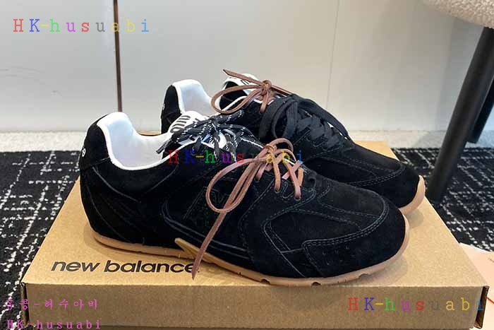 NEW 미우미우 신발 신상 MU 749902