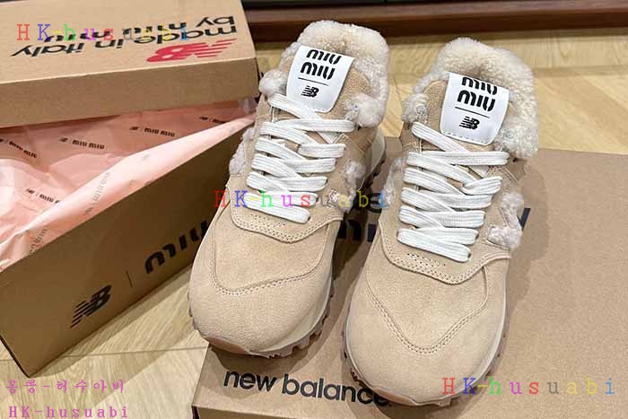 NEW 미우미우 신발 신상 MU 749908