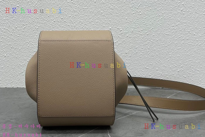 ★미러급★로에베 해먹 컴팩트 백 A538H13-6