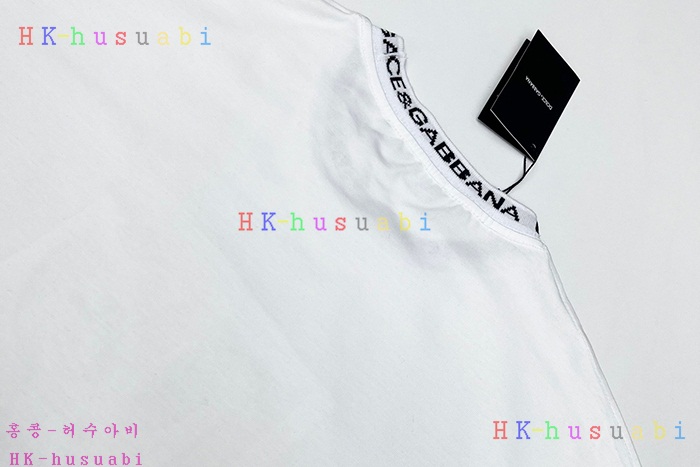 NEW 돌체앤가바나 반팔티 신상 DG 558004