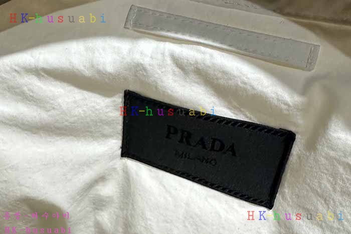 NEW 프라다 상의 신상 P 697481