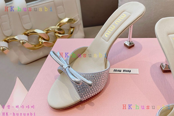 NEW 미우미우 신발 신상 MU 557016
