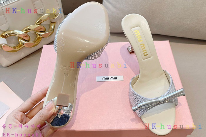 NEW 미우미우 신발 신상 MU 557016