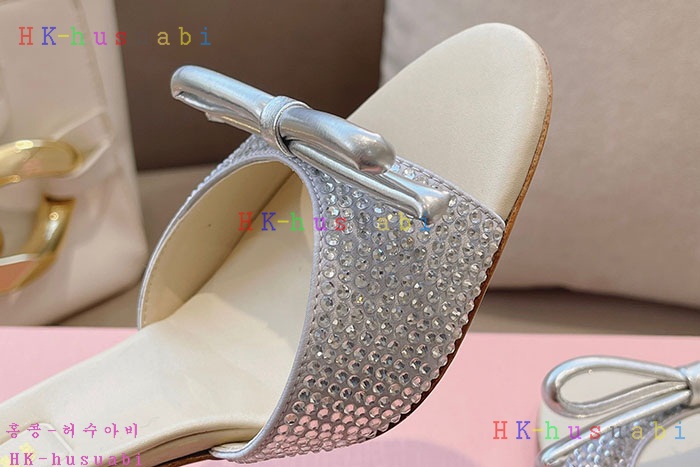 NEW 미우미우 신발 신상 MU 557016