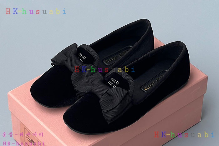 NEW 미우미우 신발 신상 MU 557010