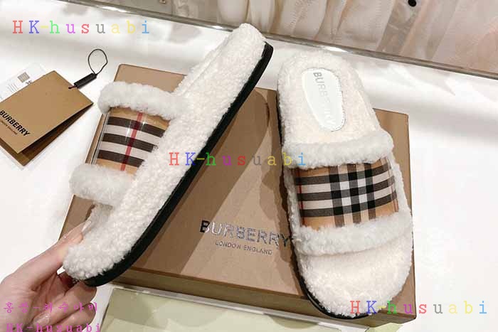 NEW 버버리 신발  신상 B 2528002