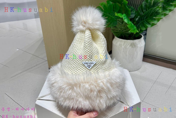 NEW 프라다 모자 신상 P 24540108
