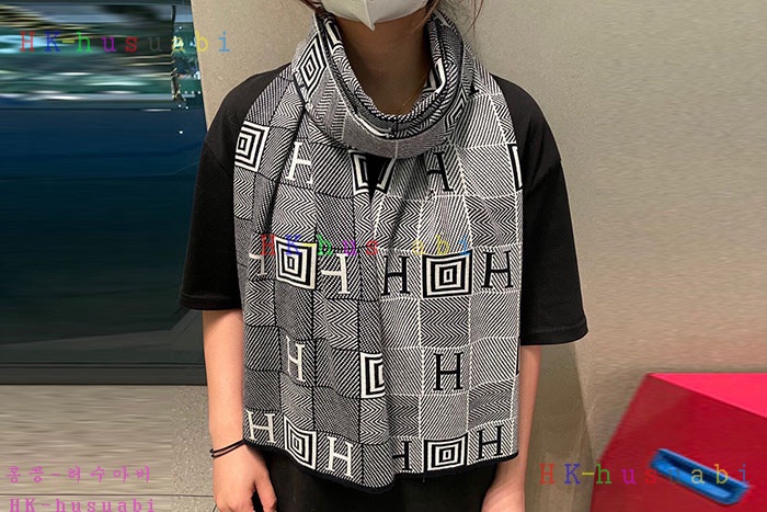 NEW 에르메스 스카프 신상 H 668908