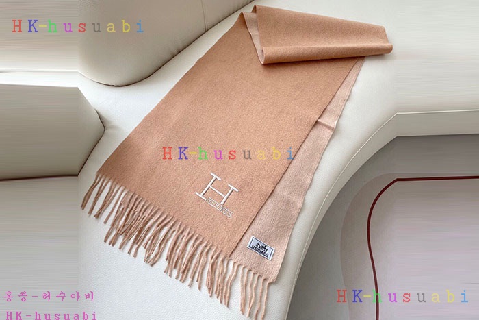NEW 에르메스 스카프 신상 H 6689137