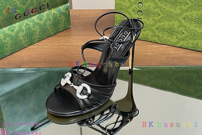 NEW 구찌 샌들 신상 GU 698802